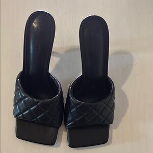 Elegant Black Quilted Women's Mules